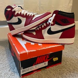 Jordan 1 Chicago lost and found
Pretty sure they fak3 (justified price)